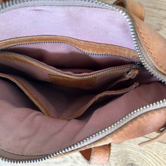 Able abera commuter purse 👛 soft leather and crossbody strap - Picture 9 of 12